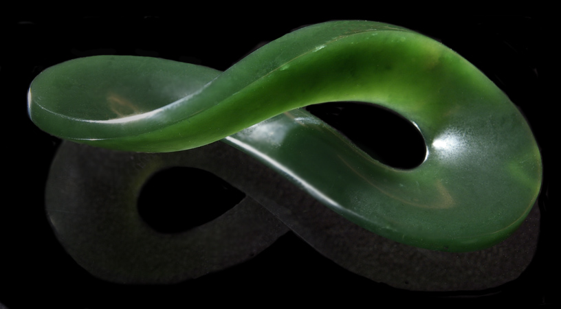 Moebius Contour antmoeb 5 Carved Jade Moebius Band